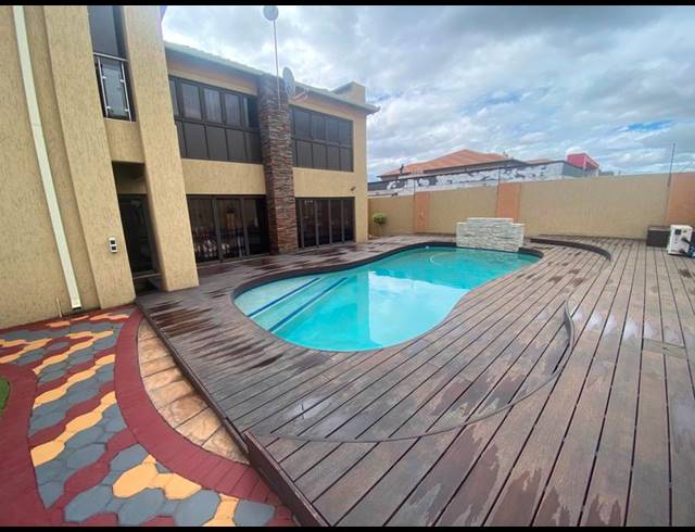 4 BEDROOM HOUSE FOR SALE IN AERORAND